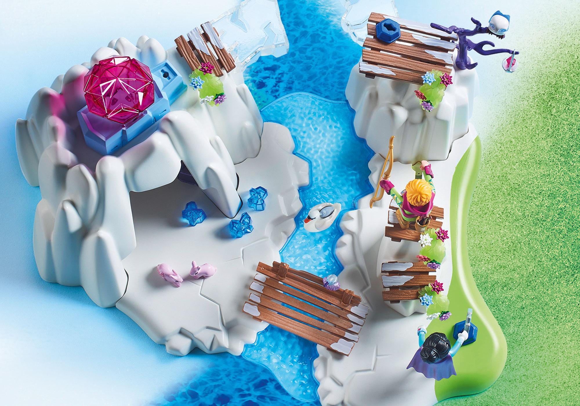 https://media.playmobil.com/i/playmobil/9470_product_extra1